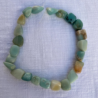 Chunky Amazonit Nugget Perlen in sanftem Türkisgrün für DIY Schmuckherstellung, natürliche Edelsteinperlen im Boho Stil, ca. 38cm Strang