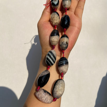 Natürliche Quarz Achat Edelsteinperlen mit Facettenschliff, zweifarbige Nugget Perlen für DIY Schmuckherstellung im Boho Stil, ca. 11 Stück