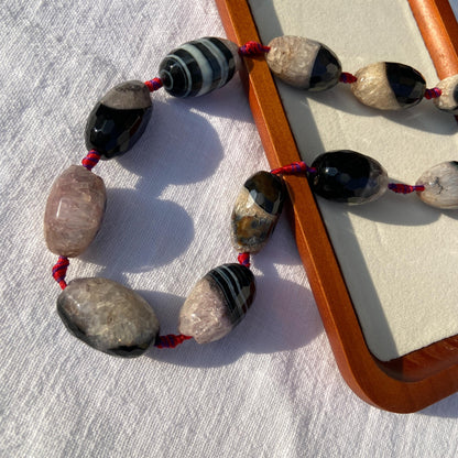 Natürliche Quarz Achat Edelsteinperlen mit Facettenschliff, zweifarbige Nugget Perlen für DIY Schmuckherstellung im Boho Stil, ca. 11 Stück