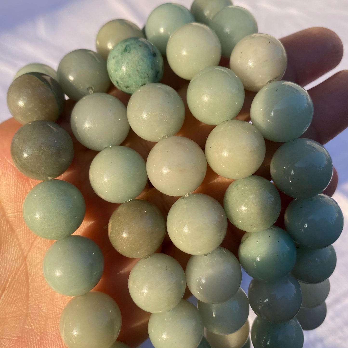 Natürliche grüne Jade Perlenkette für DIY Schmuckherstellung, polierte runde Edelsteinperlen für Mala Armband oder Halskette Projekte