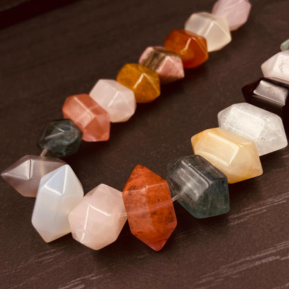 Bunte natürliche Edelstein Doppelspitzen Perlen Mix für Boho Schmuckherstellung DIY Armband Halskette Heilstein Bastelperlen Halbstrang