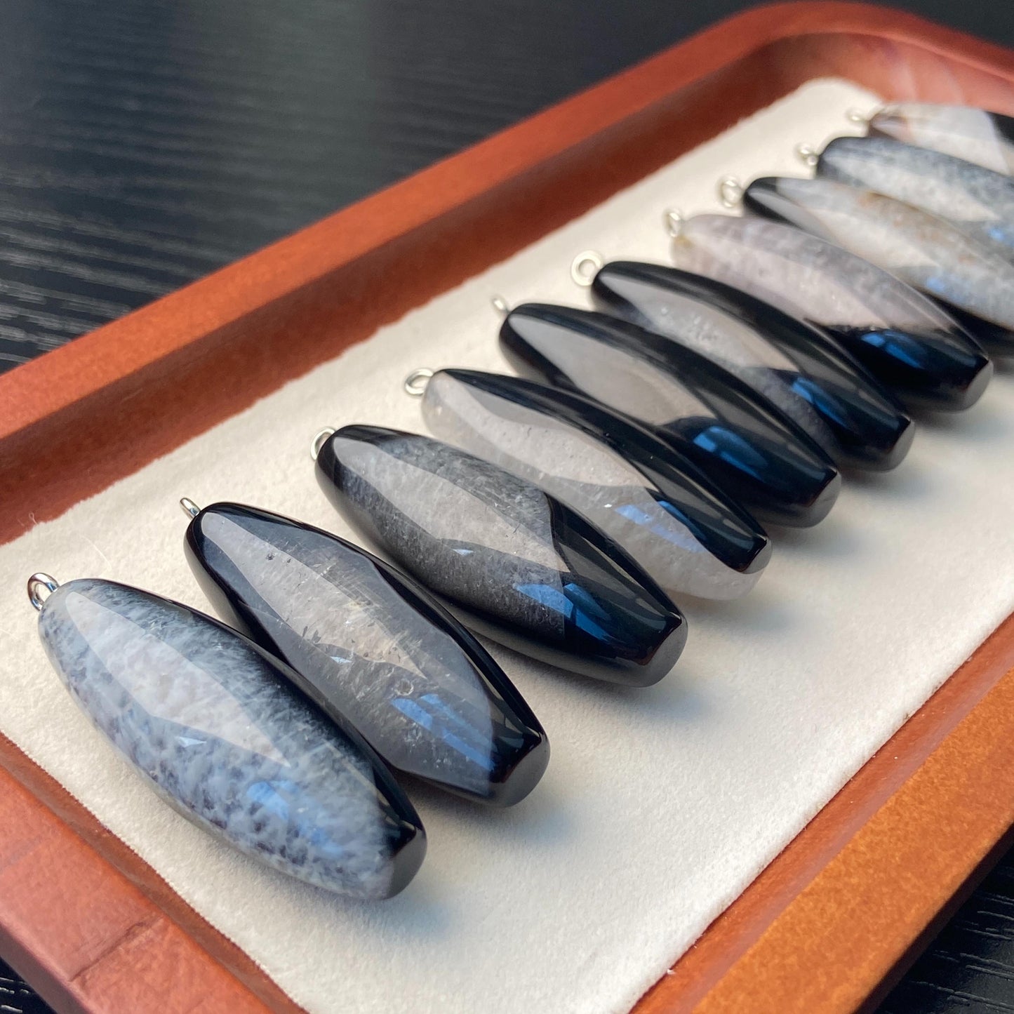 Natürlicher Kristall-Achat Anhänger für Schmuckherstellung – Boho DIY Perle, gebohrt, schwarzer & weißer Stein, Heilstein Unikat