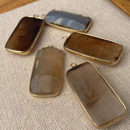 Natürlicher Achat Anhänger für DIY Schmuck · Goldrand · Facettierter rechteckiger Edelstein · Boho Bastelperle für Halskette