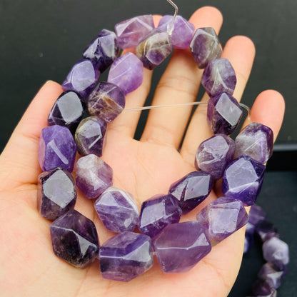 Natürliche Amethyst Edelsteinperlen für DIY Schmuck, Facettierte Chunky Nugget Form, Lila Kristallstrang für Armband oder Kette Basteln