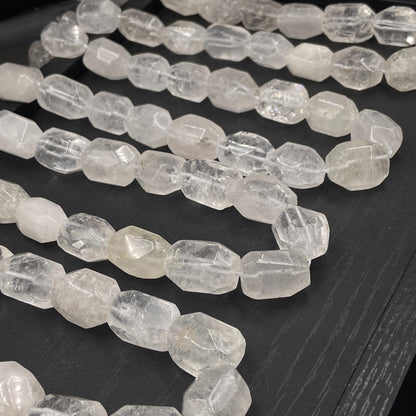 Facettierte Naturstein Perlen für Boho Schmuck DIY Projekte, Klarer Kristall für Heilstein Armband Kette Basteln 40cm Strang