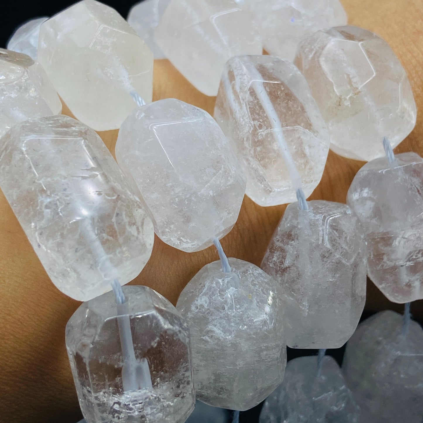 Facettierte Naturstein Perlen für Boho Schmuck DIY Projekte, Klarer Kristall für Heilstein Armband Kette Basteln 40cm Strang