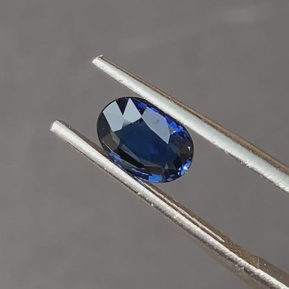 Natürlicher Kornblumenblauer Saphir - 1.16ct - Ovaler Schliff - Unbehandelt - Edelstein für Sammler & Designerstücke