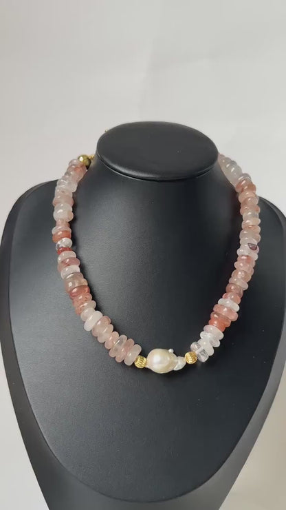 Irregular Strawberry Quartz & Baroque Pearl Necklace｜Healing Gemstone Jewelry｜Handmade Gift for Her｜Romantic Boho Style